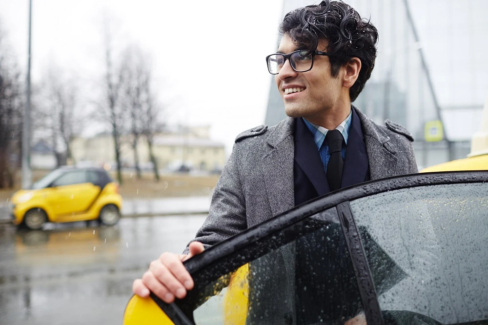 Book the Best Outstation Cab in Delhi for Comfortable L ...