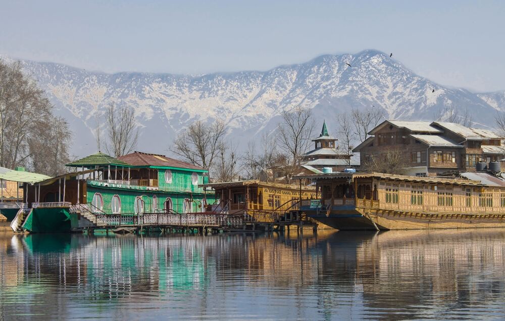 Srinagar Sonmarg Gulmarg Pahalgam Tour Package for 5 Nights 6 Days